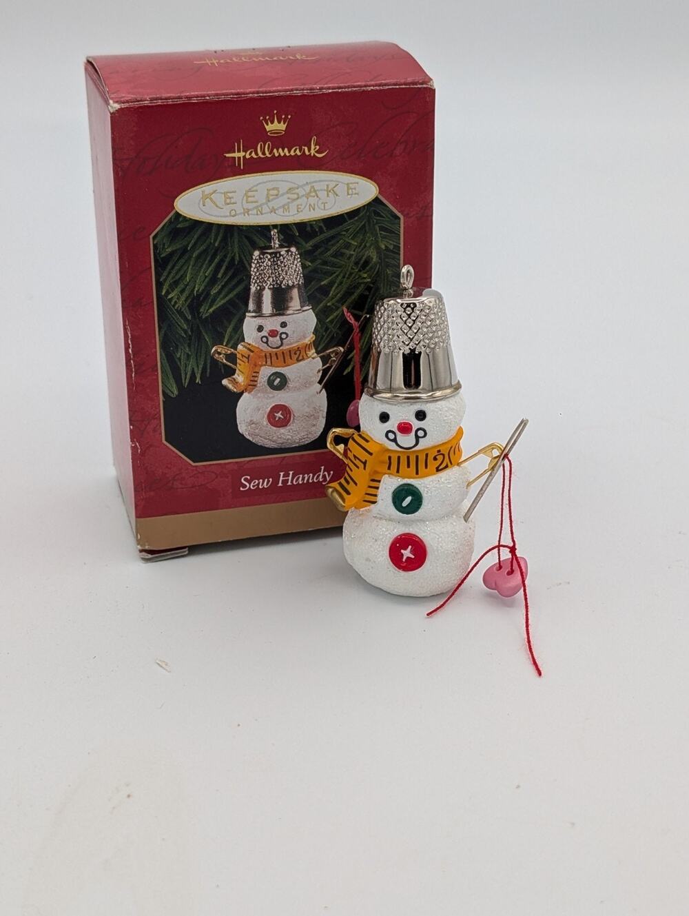 1999 Hallmark Sew Handy Snowman Sewing Thimble & Thread Keepsake Ornament In Box
